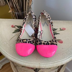 Leopard print flats